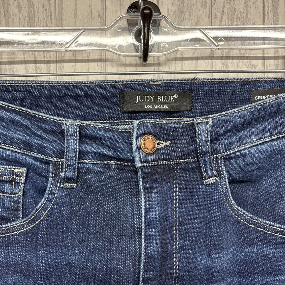 Womens Size 7/28 Judy Blue Cropped Straight Jeans EUC - Picture 2 of 8